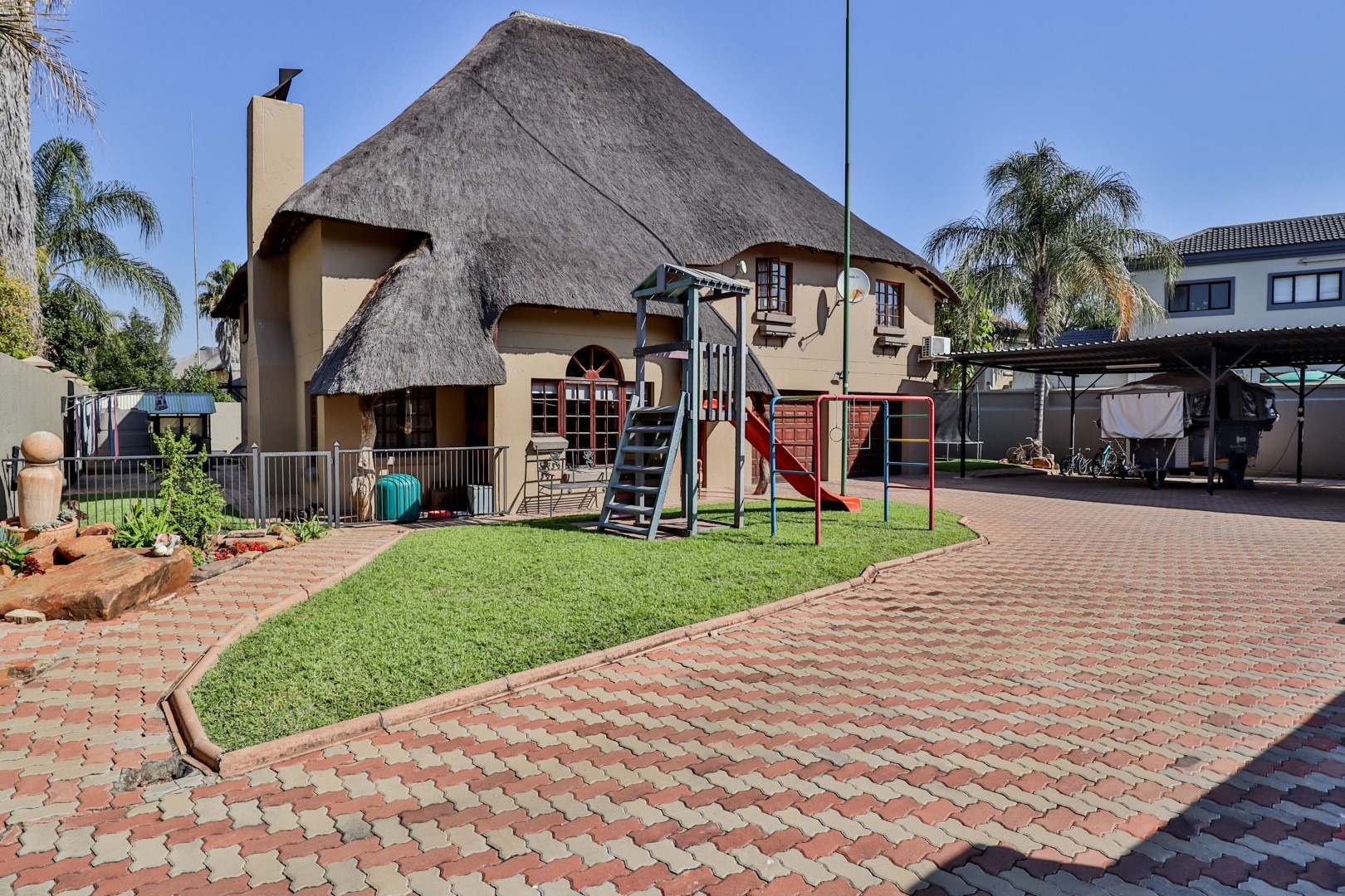 5 Bedroom Property for Sale in Melodie North West